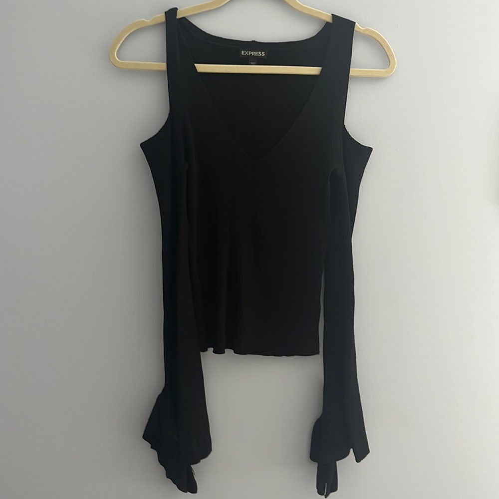 Express Cutout Shoulder top